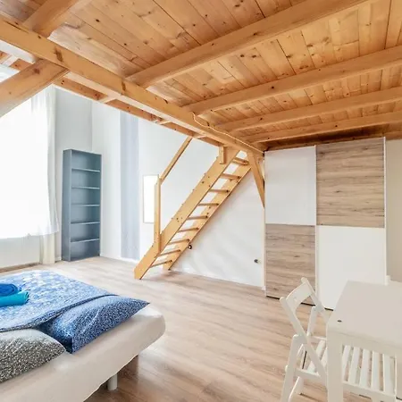 Erkel House I Grand I 2bthrm *