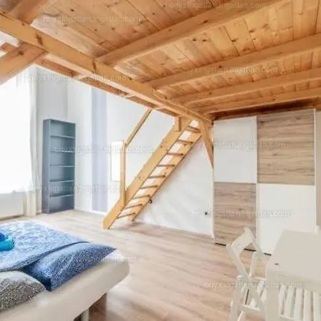 Erkel House I Grand I 2bthrm * Budapest